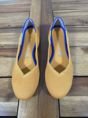 Rothy’s Mustard Gold Yellow Flats Size 10.5 Cobalt Blue Trim